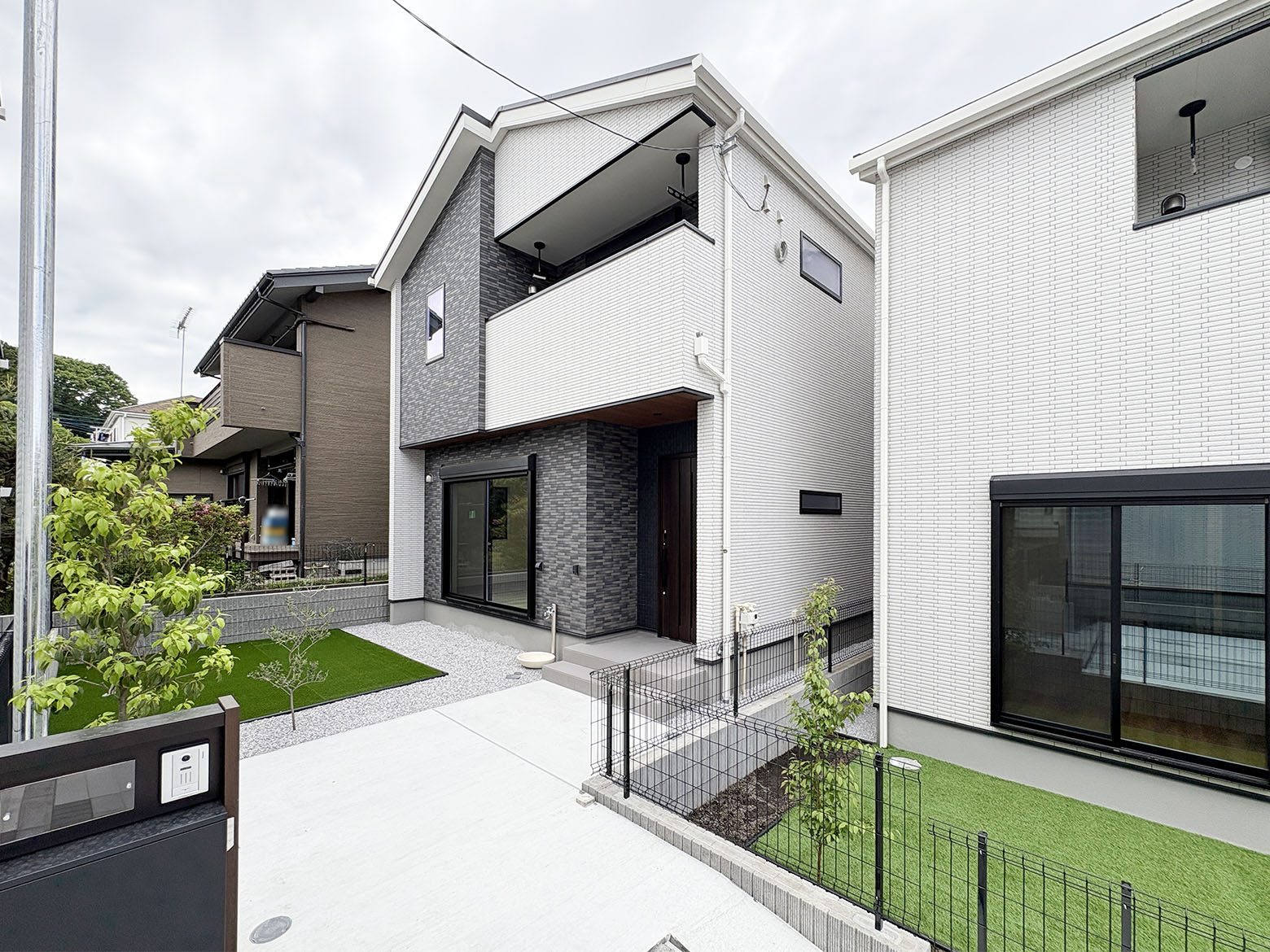 吹き抜けリビングが心地いい町屋4丁目4号棟