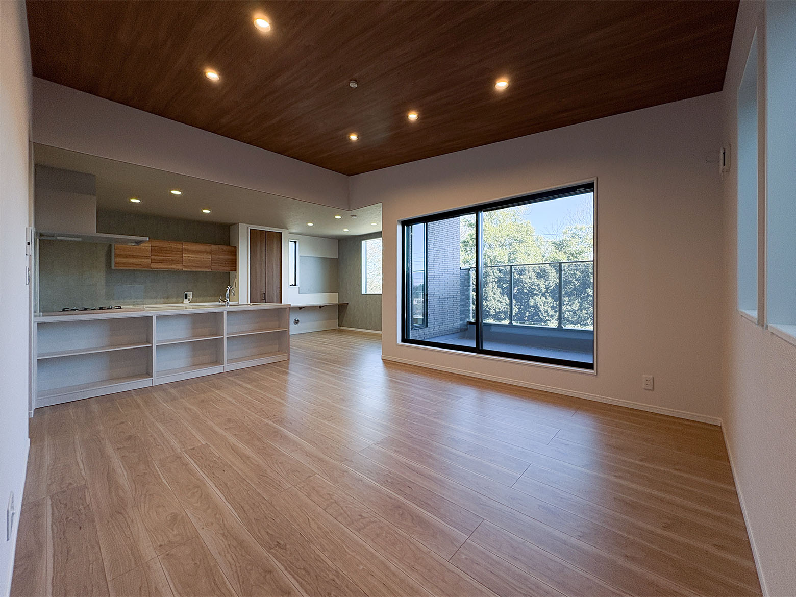 美都住販　綾瀬　建売