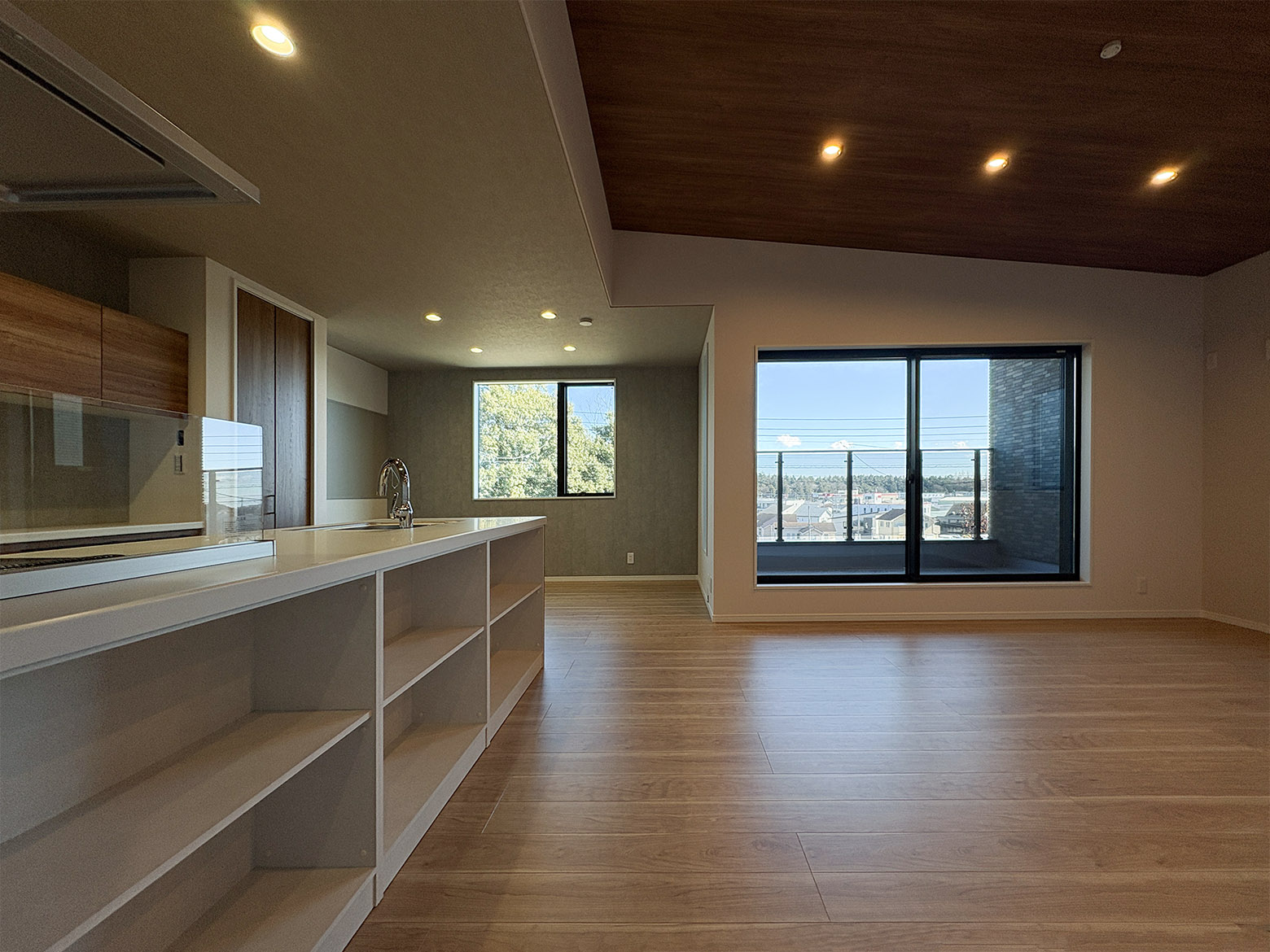 美都住販　綾瀬　建売