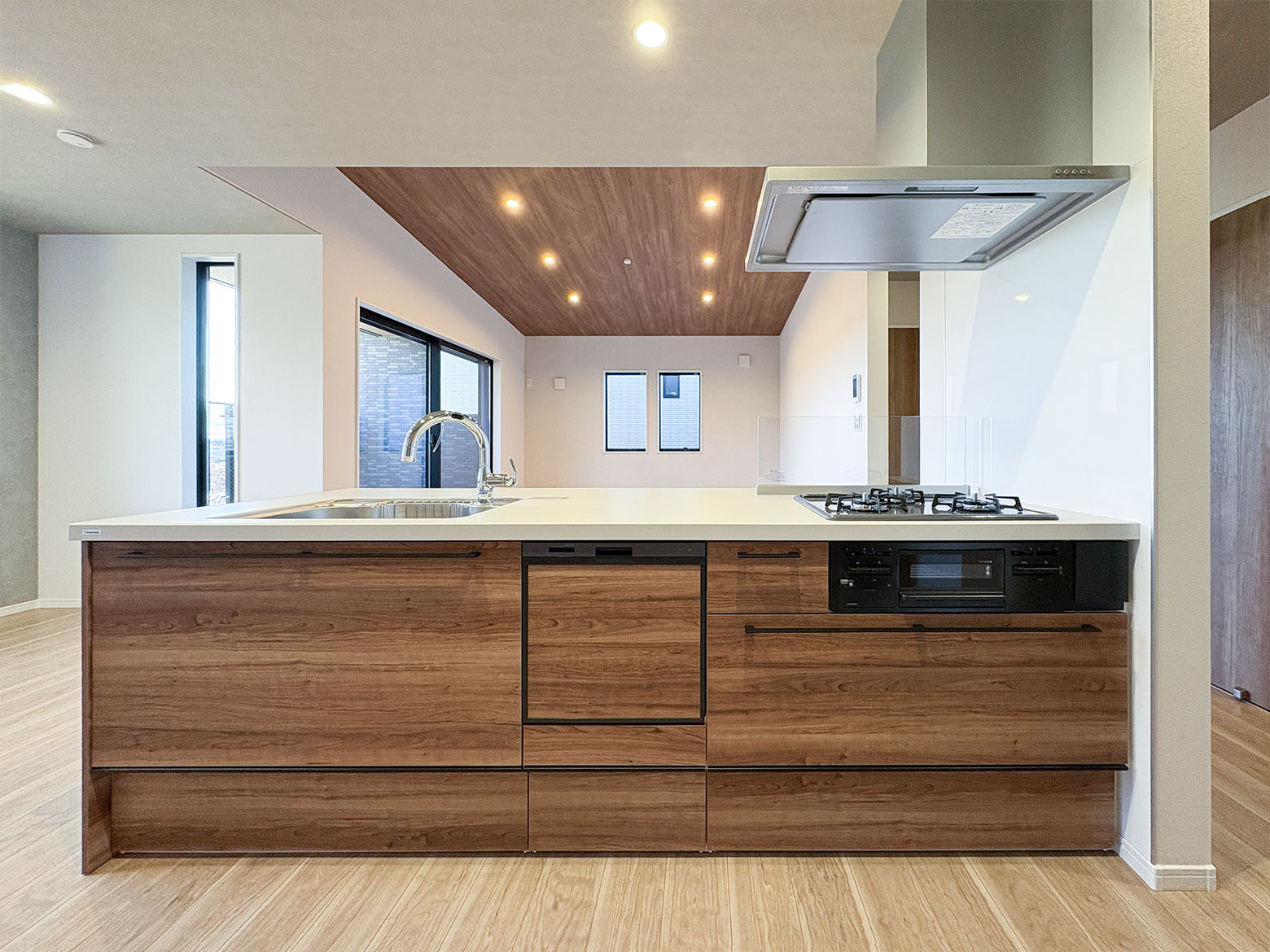 美都住販　綾瀬　建売