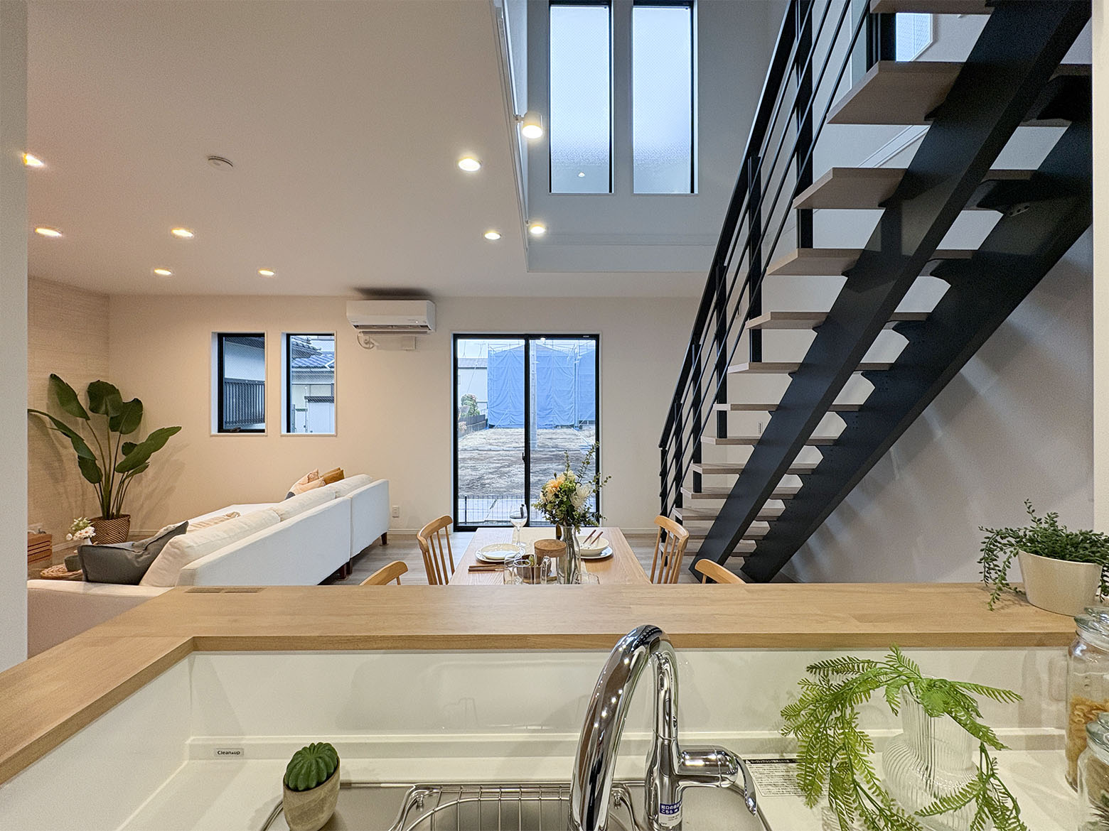 美都住販　横山台　建売　街かどモデルハウス