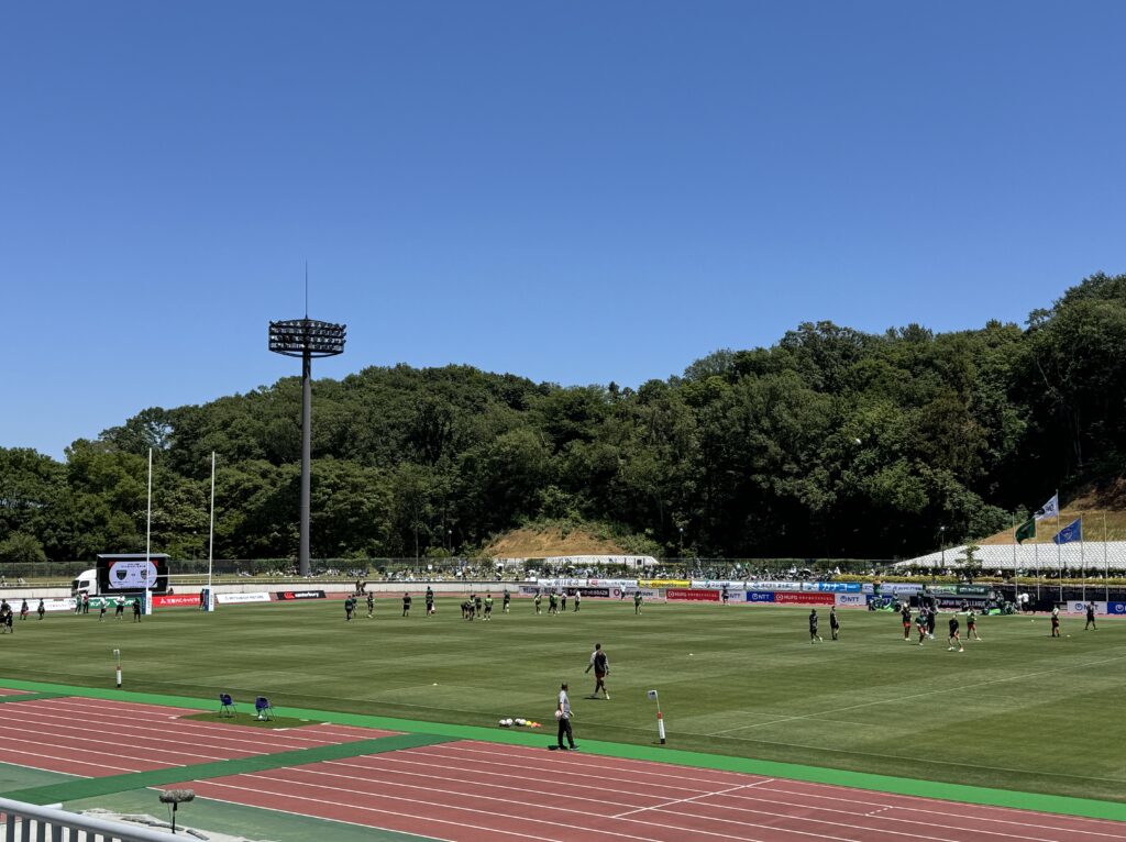 美都住販 スタッフブログ|【ダイナボアーズ】最終戦勝利!さらにFB小泉選手が相模原モデルハウスにご来場!