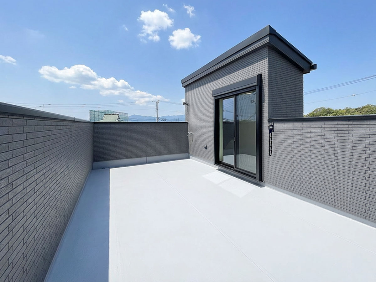 中庭×吹き抜け×屋上テラス。こだわりを詰め込んだ開放感のある住まい